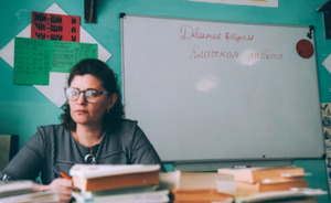 В Омской сельской школе осталась одна учительница на 18 предметов