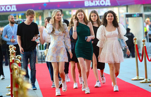 Для белгородских школьников отменили региональный выпускной бал