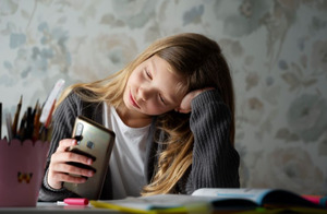 В Нидерландах школьникам запретят использовать на уроках мобильные телефоны
